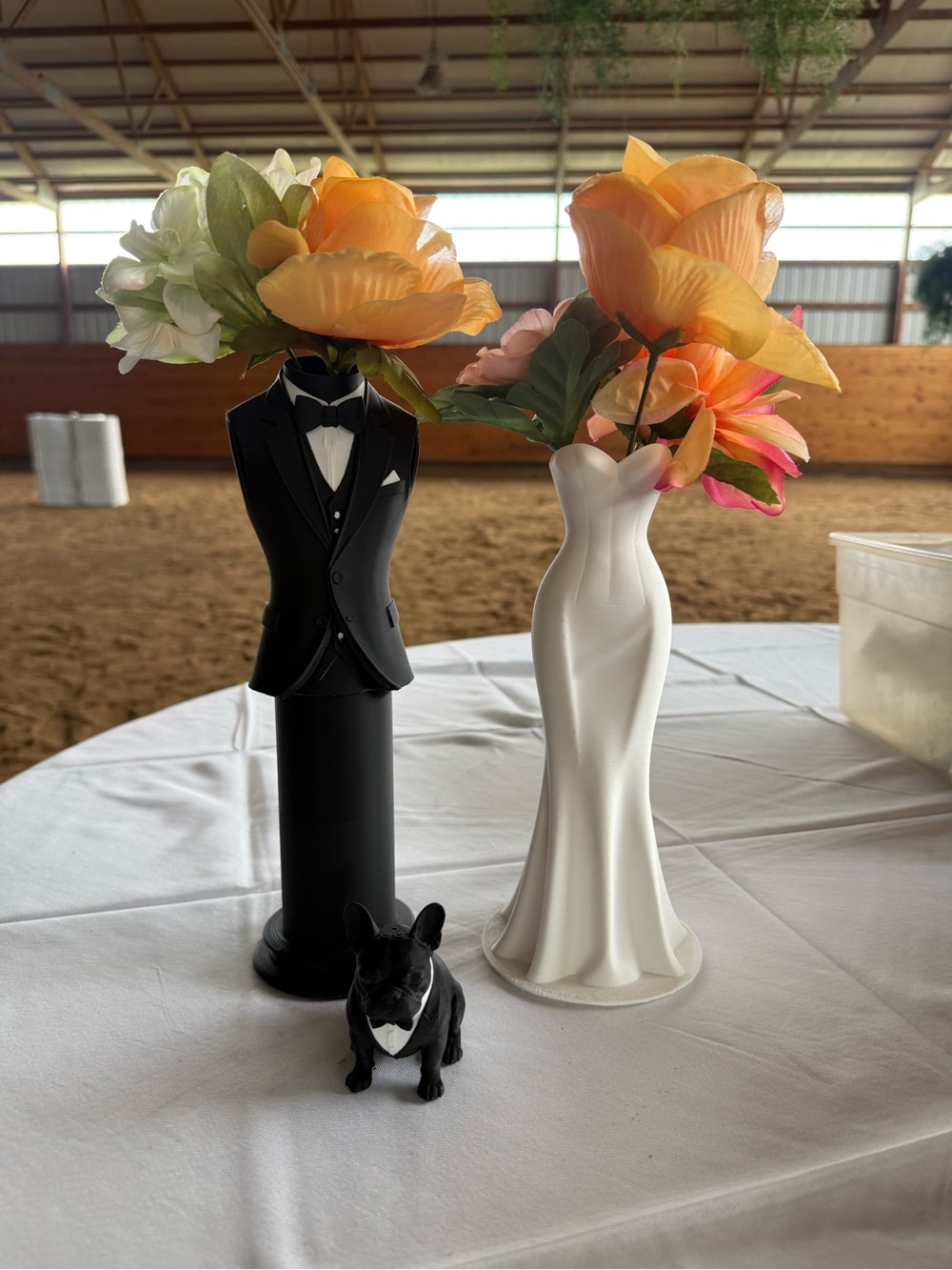 Bride and groom vases with French bulldog 3D printed